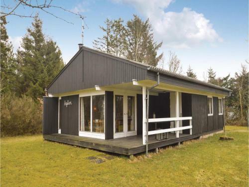 Three-bedroom Holiday Home In Logstor
