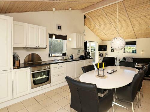 Holiday Home Strandvejen IV