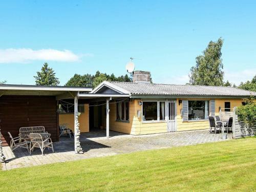 Three-bedroom Holiday Home In Nakskov