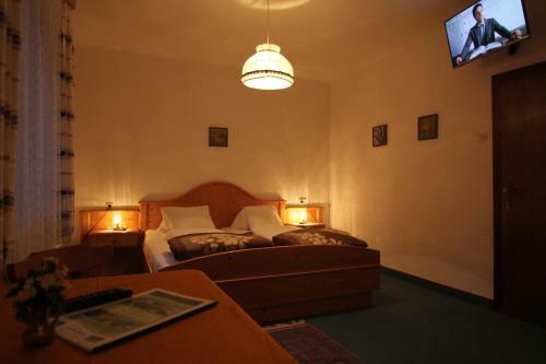 Hostal Pension Hubertushof Beim R�merbad
