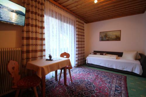 Hostal Pension Hubertushof Beim R�merbad