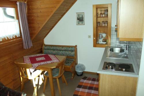 Hostal Appartement Pension Grasser
