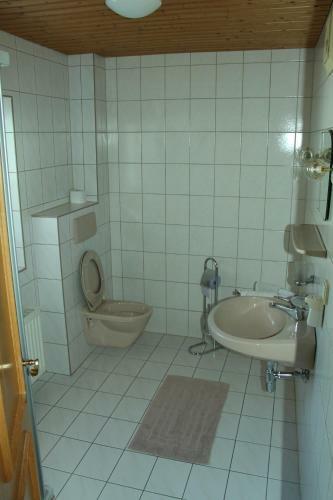 Hostal Appartement Pension Grasser