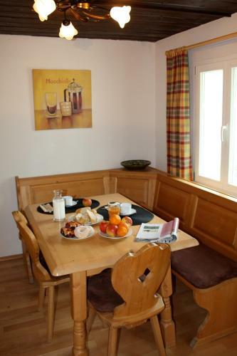 Hostal Appartments Ciketto