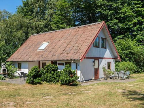 Four-bedroom Holiday Home In Alling�bro 1