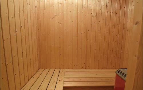 Three-bedroom Holiday Home In Humble