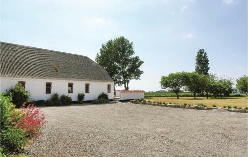 Four-bedroom Holiday Home In Humble