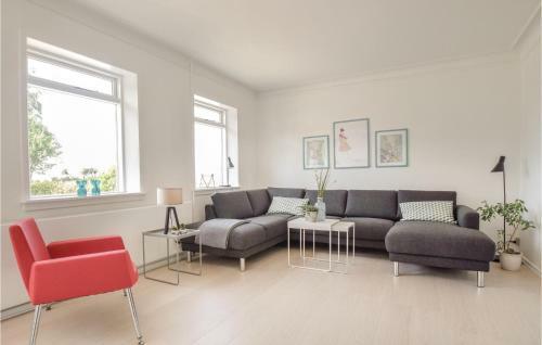 Four-bedroom Holiday Home In Humble