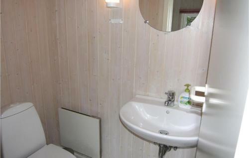 Three-bedroom Holiday Home In Humble 7