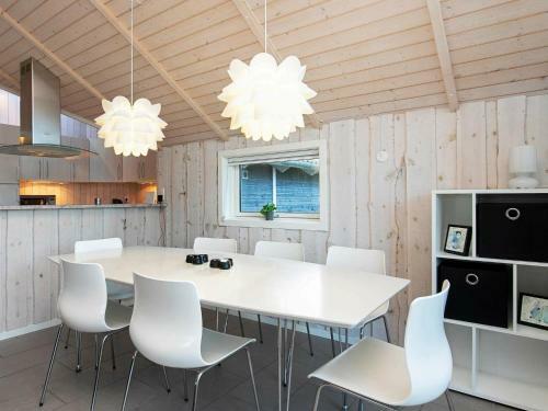 Holiday Home Humble XIX