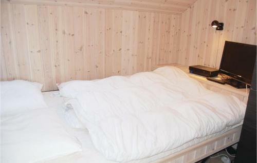 Holiday Home Rodby 24 With Hot Tub
