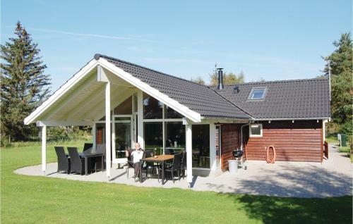 Holiday Home Rodby 24 With Hot Tub