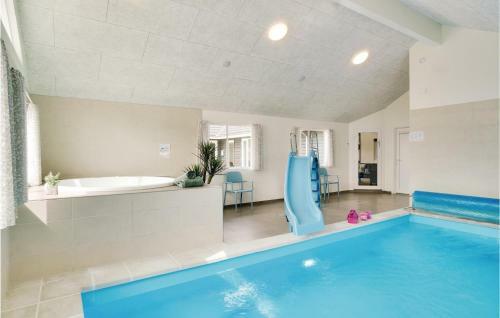 Eight-bedroom Holiday Home In Norre Nebel