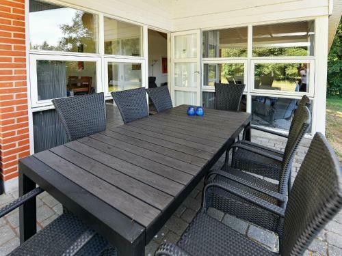 Four-bedroom Holiday Home In Oksb�l 18