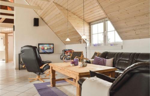 Three-bedroom Holiday Home In Ringkobing