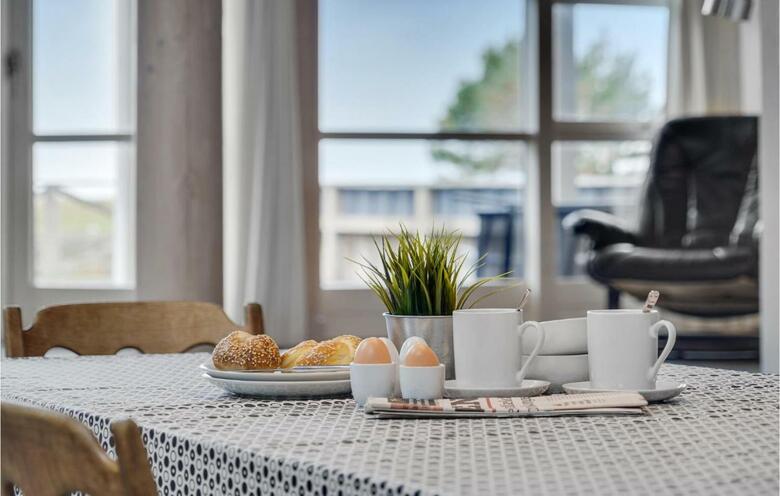 Three-bedroom Holiday Home In G�rlev 3