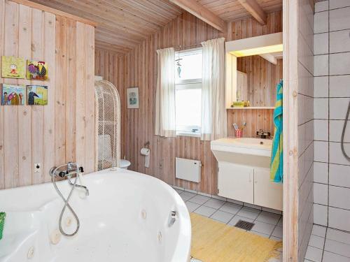 Two-bedroom Holiday Home In �rsted 5