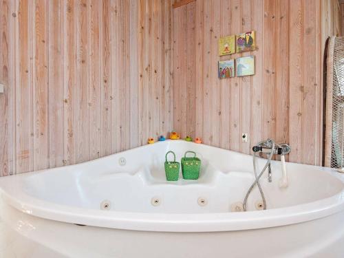 Two-bedroom Holiday Home In �rsted 5