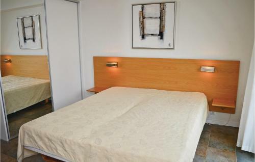 Three-bedroom Apartment In Romo