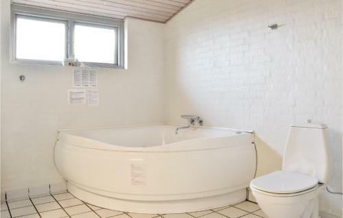 Holiday Home Wolle Friks Vej Ringk�bing XII