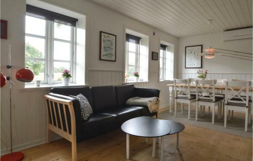 Holiday Home Hodde With Fireplace