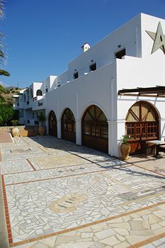 Astron Hotel