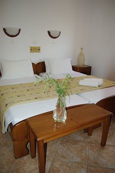 Astron Hotel