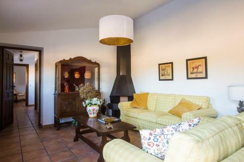 Agroturismo Dehesa De Montealto
