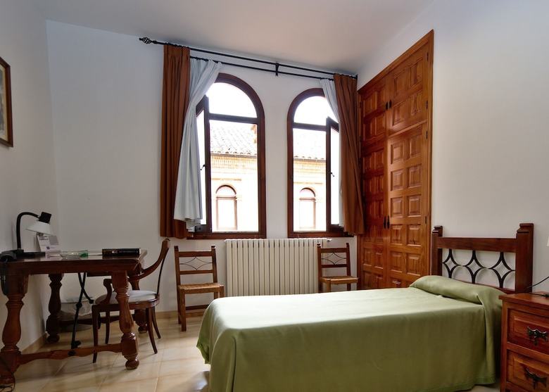 Hostal Monasterio El Olivar