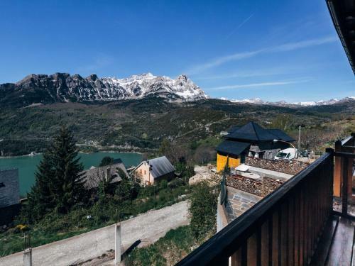 Cozy Holiday Home Near Ski Bus In Aragon