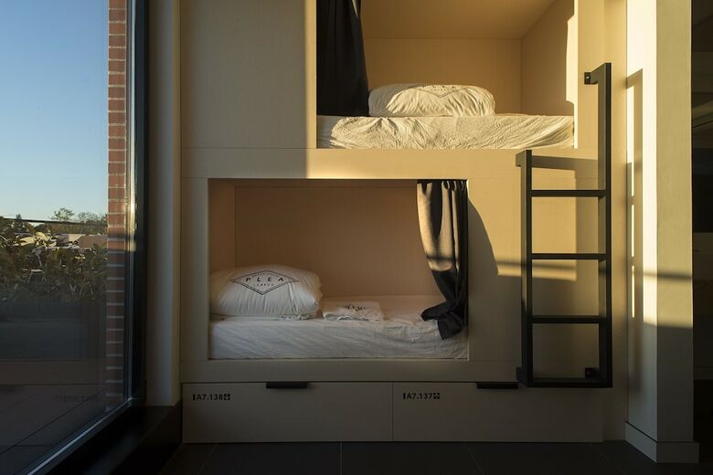 Albergue Plea Beach House
