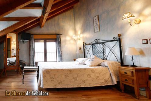 Hotel La Charca Hoces Del Duraton