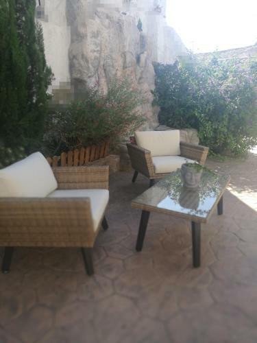 Hostal Pensi�n Isla - Couples Only