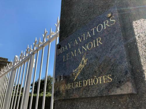 Hostal Dday Aviators Le Manoir