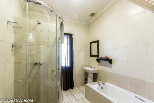 Hostal De Herberg Lodge
