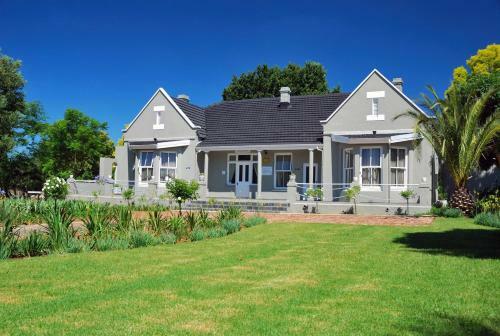 Hostal Tranquil Guest House