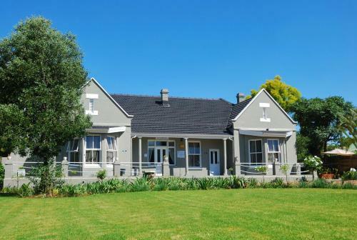 Hostal Tranquil Guest House