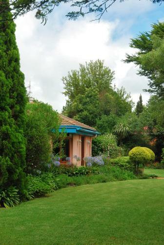 Hostal Chez Nous Bed And Breakfast & Self Catering