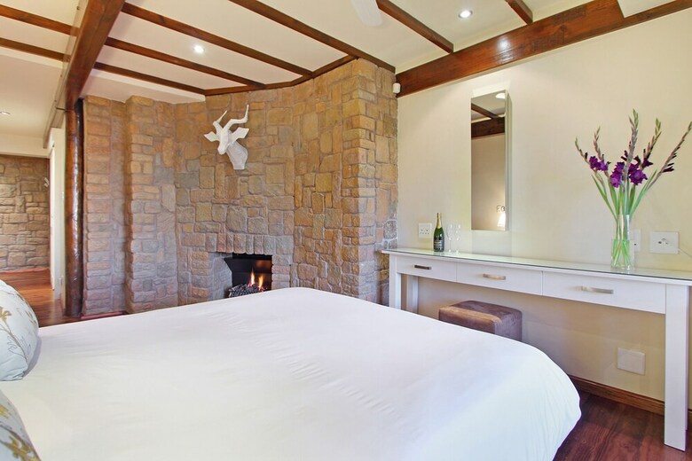 Bed & Breakfast Lalapanzi Lodge