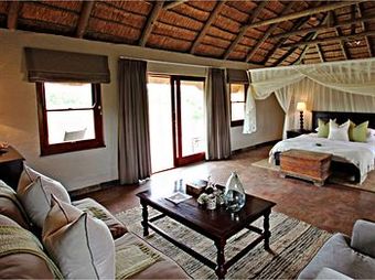 Hlosi Game Lodge