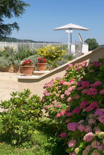 Brouel Villa Sleeps 8 Pool Wifi