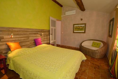 Hostal La Tuili�re En Luberon