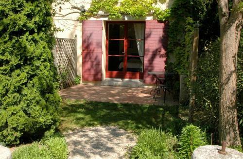 Hostal La Tuili�re En Luberon