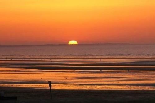 Apartamentos Nice Flat 50m Beach & Center