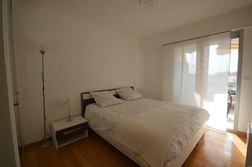 Sunny One-bedroom Apartment