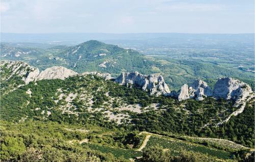 Three-bedroom Holiday Home In Carpentras