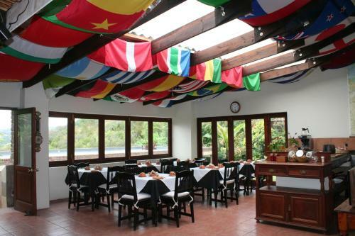 Hostal Columbus Guest House