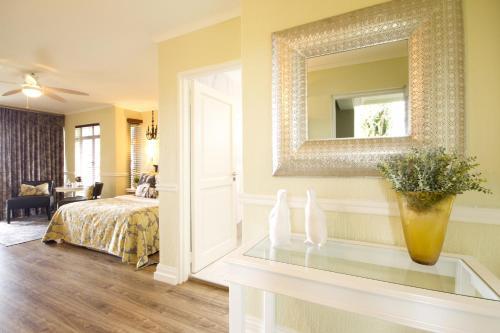 Hostal Loerie's Call Guesthouse