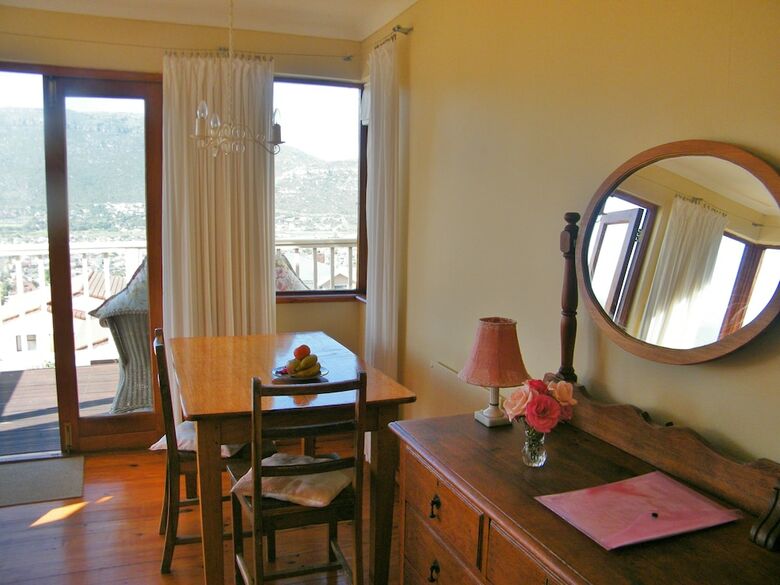 Hostal Tranquility Guest House