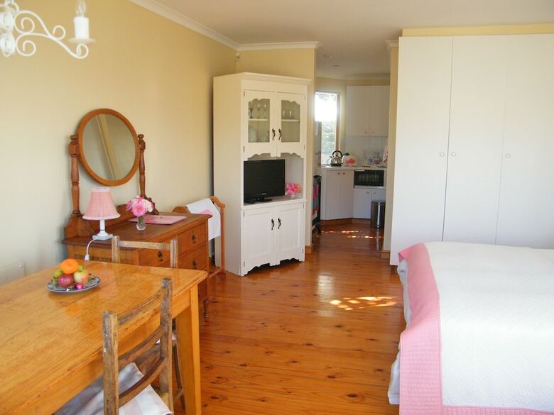 Hostal Tranquility Guest House